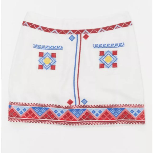 URBAN OUTFITTERS White/Red/Blue Embroidered Mini - Picture 2 of 4